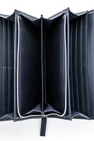 司波深雪をモチーフにした財布。