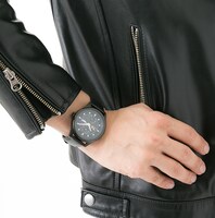 司波達也をモチーフにした腕時計。