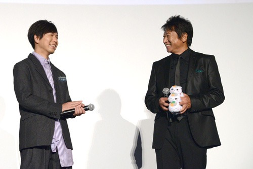 左から神谷浩史、井上和彦。