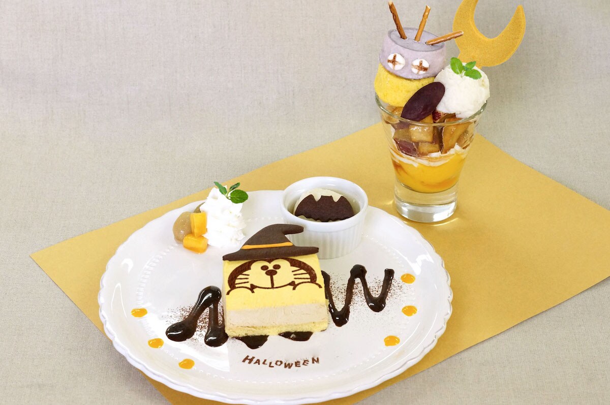 「ハロウィンスクエアケーキ」（手前）、「ゴンスケパフェ」（奥）。