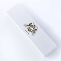 「『プリティーオールフレンズ』コラボレーション腕時計」付属のボックス。