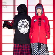 「らんまオールスターズチャイナパーカー」着用イメージ。