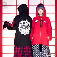 「らんまオールスターズチャイナパーカー」着用イメージ。