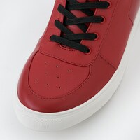 緑谷出久モデルのスニーカー。