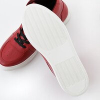 緑谷出久モデルのスニーカー。