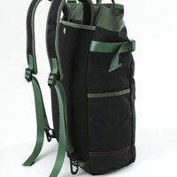 爆豪勝己モデルのバッグ。