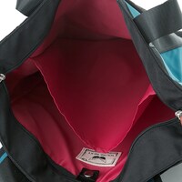 緑谷出久モデルのバッグ。