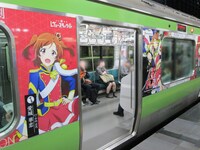 「少女☆歌劇 レヴュースタァライト」のラッピングトレイン。