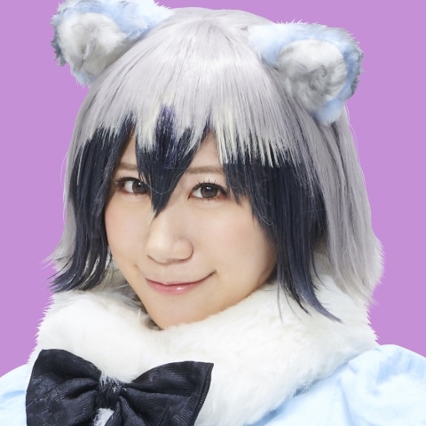 小野早稀演じるアライグマ。