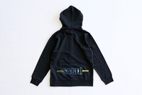 「セイバーモデルZIPパーカー」