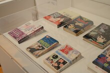 「連載50周年記念特別展『さいとう・たかを ゴルゴ13』用件を聞こうか……」の様子。