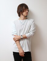 「Re:ゼロから始める異世界生活」ボーダーカットソー (c)長月達平・株式会社KADOKAWA刊／Re:ゼロから始める異世界生活製作委員会