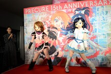 左から山本美月、キュアブラック、キュアホワイト。