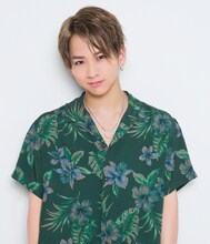 黒崎藤馬役の佐藤友祐。