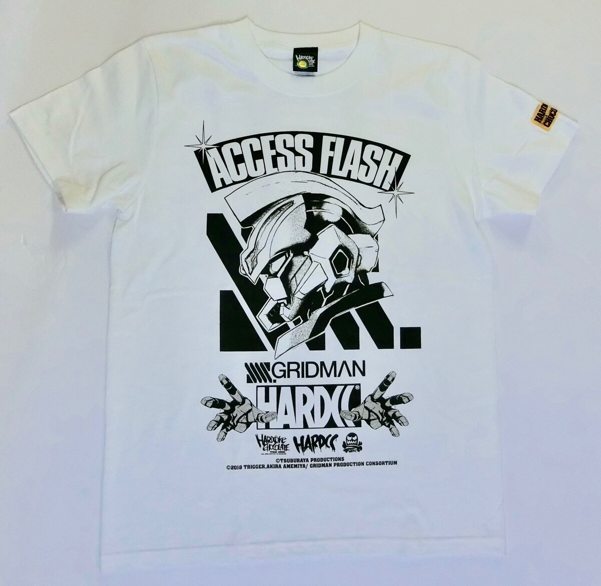 「SSSS.GRIDMAN」Tシャツがコアチョコから、胸元にアクセスフラッシュのロゴ