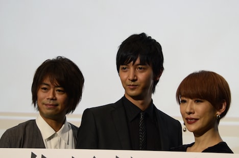 左から浪川大輔、中山麻聖、朴ろ美。