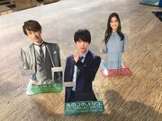 映画「あのコの、トリコ。」のキャストの写真がプリントされたスタンディしおり。