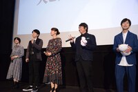 「劇場版 夏目友人帳 ～うつせみに結ぶ～」初日舞台挨拶の様子。