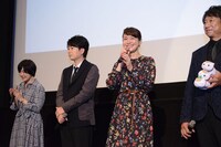 左から佐藤利奈、堀江一眞、小林沙苗、井上和彦。