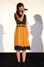 雲雀弄ヒドミ役の水瀬いのり。