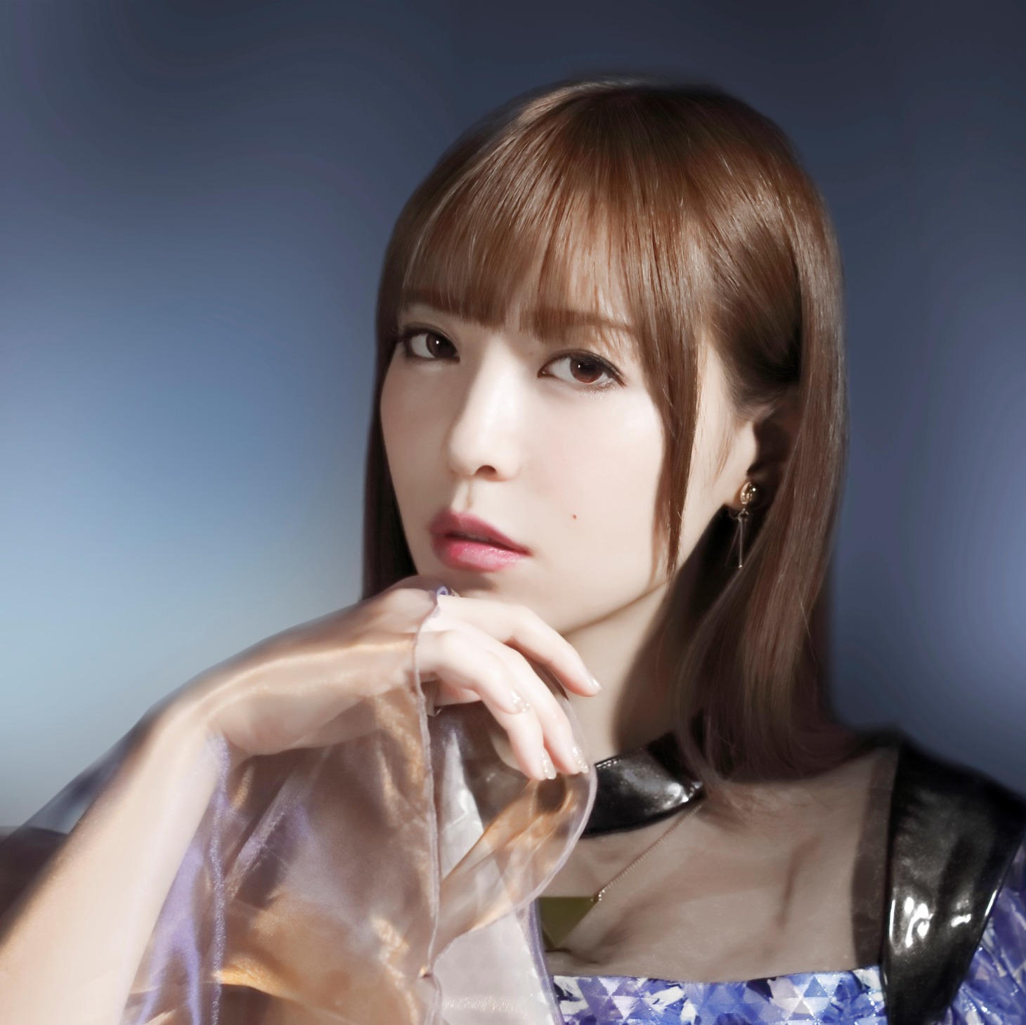 黒崎真音