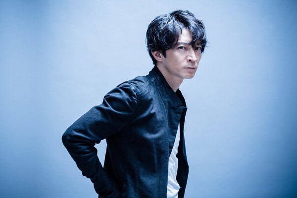 ろく役の津田健次郎。
