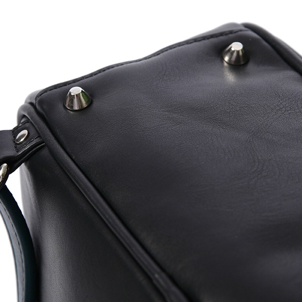 九条天モデルのリュック。