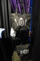 「黒執事 Funtom Cafe ～Halloween Party～」で販売されているグッズ。