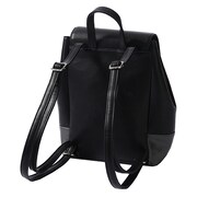 百モデルのリュック。