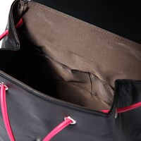 百モデルのリュック。