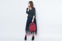 七瀬陸モデルのリュックの着用イメージ。