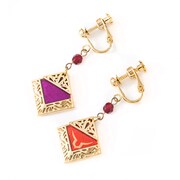 ゼロモデルのイヤリング。