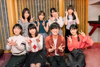 メインキャストの集合写真。