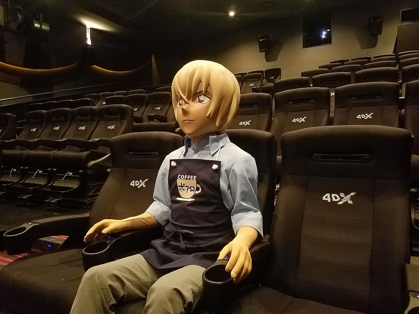 「名探偵コナン ゼロの執行人（しっこうにん）」“4Dアトラクション執行上映”をひと足先に体験する安室透。