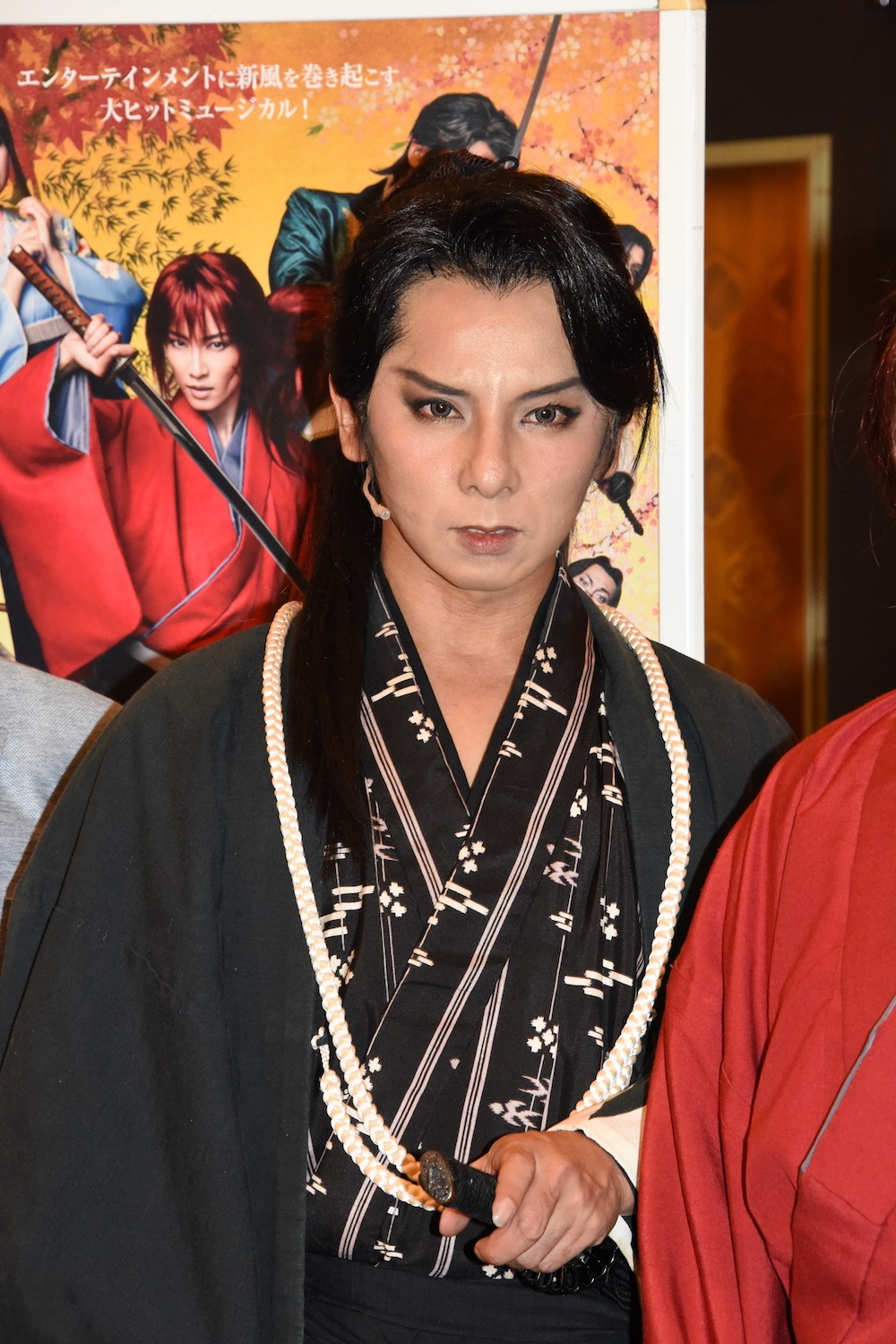 松岡充