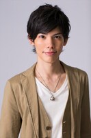 阿紫花英良役の健人。