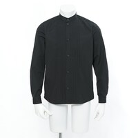 遠坂凛モデルのシャツ。