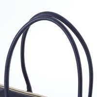 セイバーモデルのバッグ。