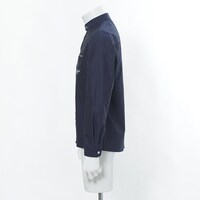 セイバーモデルのシャツ。