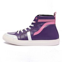 間桐桜モデルのスニーカー。