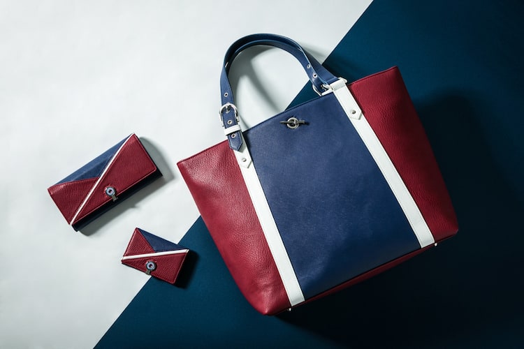 劇場版「空の境界」両儀式をイメージしたバッグ、長財布、名刺ケースが  