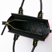 赤井秀一モデルのバッグ。