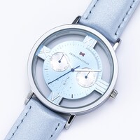 工藤新一モデルの腕時計。