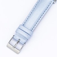 工藤新一モデルの腕時計。