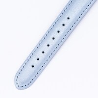 工藤新一モデルの腕時計。