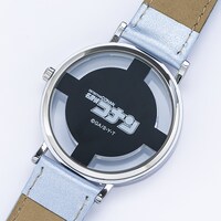 工藤新一モデルの腕時計。