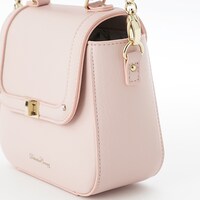 毛利蘭モデルのバッグ。