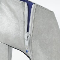 怪盗キッドモデルのシューズ。