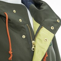 工藤新一モデルのアウター。