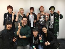 前列左から吉永拓斗、落合福嗣、阿部敦、武内駿輔。後列はオメでたい頭でなにより。